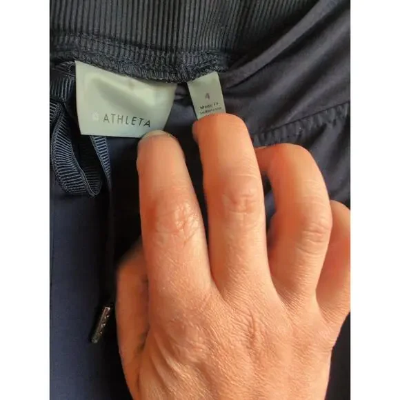 Athleta Midtown Ankle Pant size 4 - Picture 3 of 4